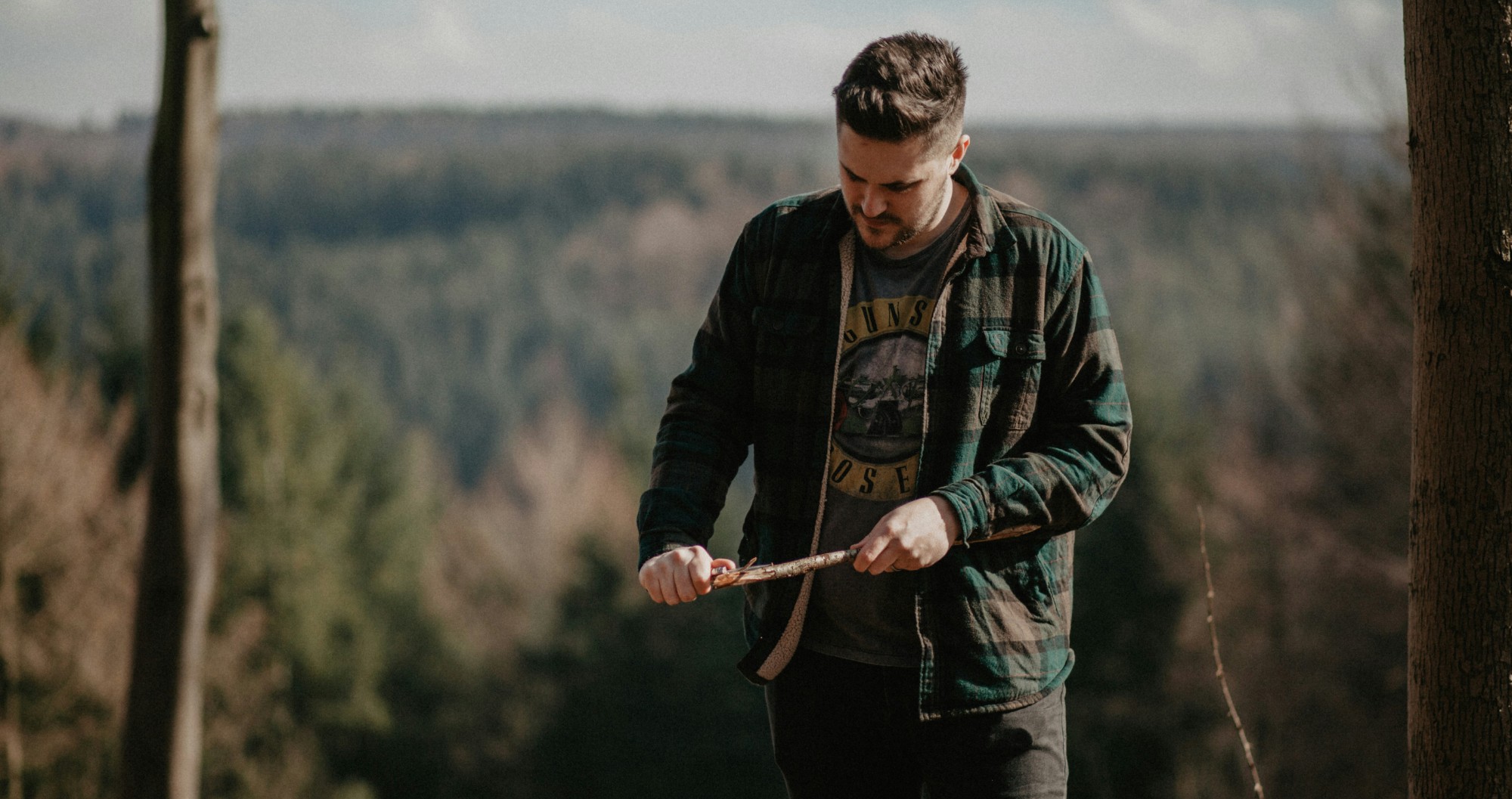 Man in flannel in the Idaho outdoors