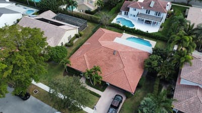 {{ custom_values.service_1 }} in {{custom_values.area_3})