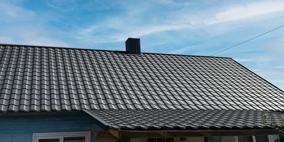 Crown Maven Roofing team