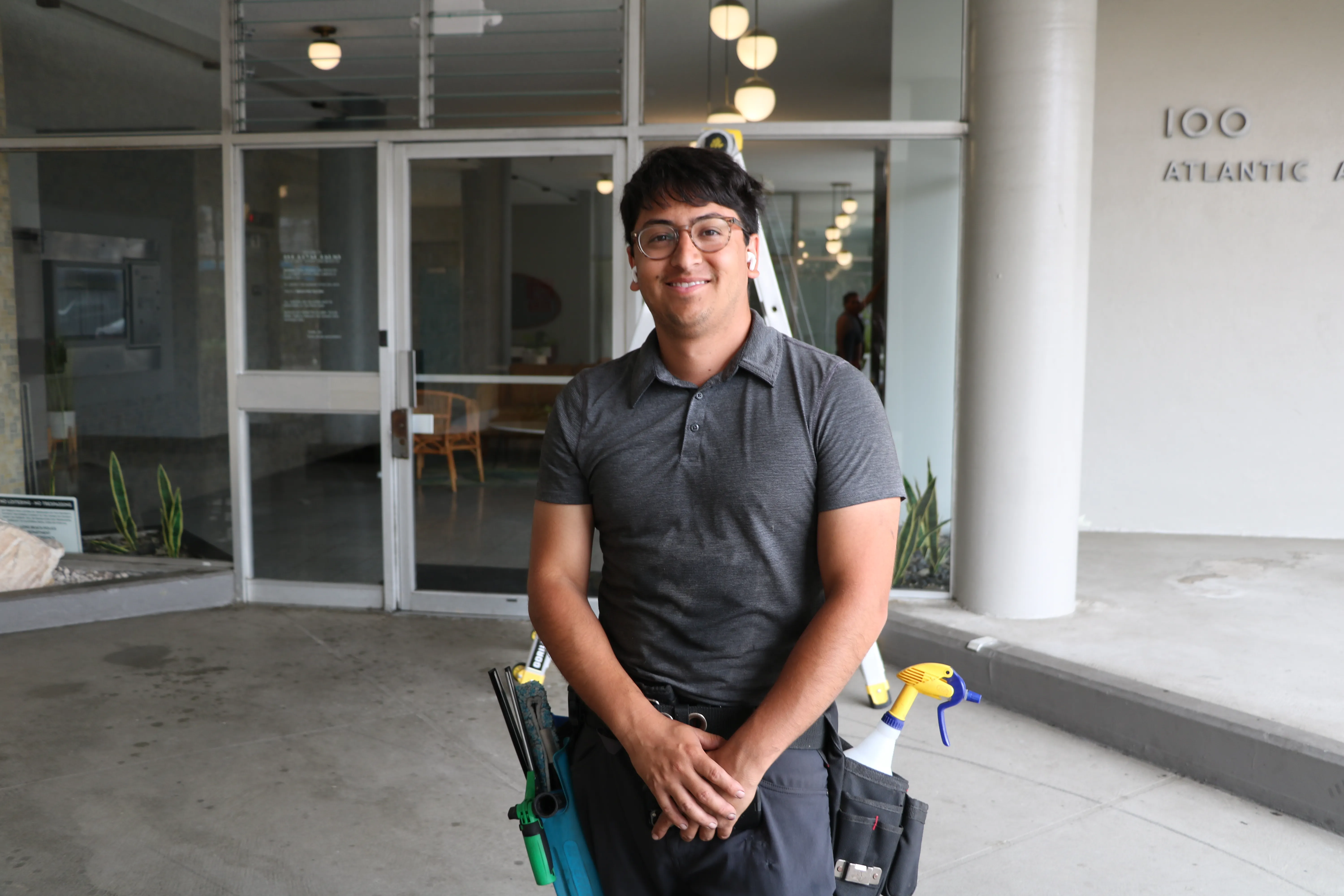 EcoShine window cleaning technician