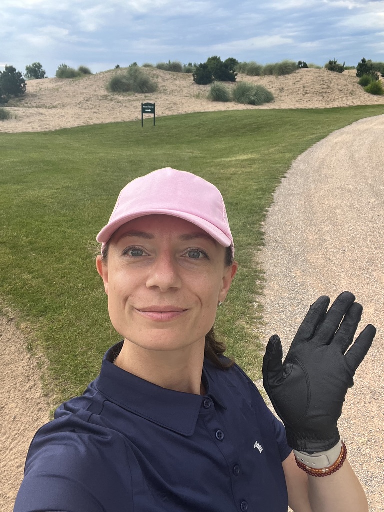 Vanessa Schneider beim Golf