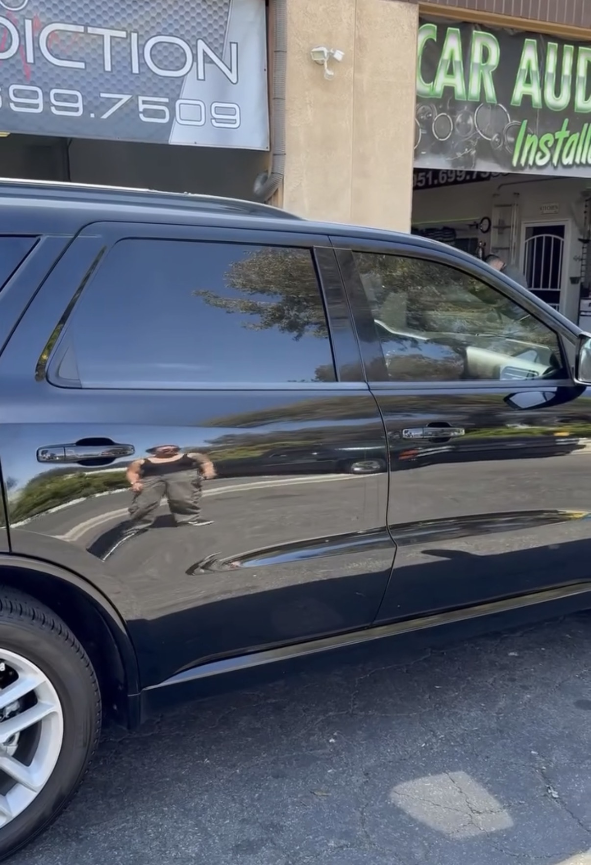 Auto tint work