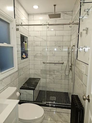 {{ custom_values.service_1 }} in {{custom_values.biz_area_1})