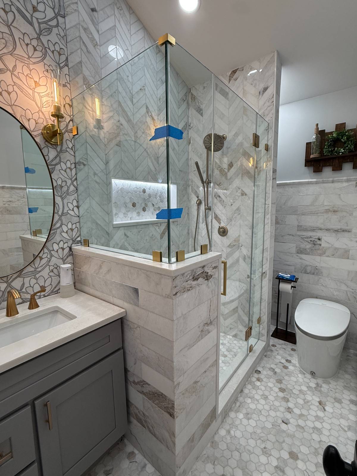 {{ custom_values.service_1 }} in {{custom_values.biz_area_1})