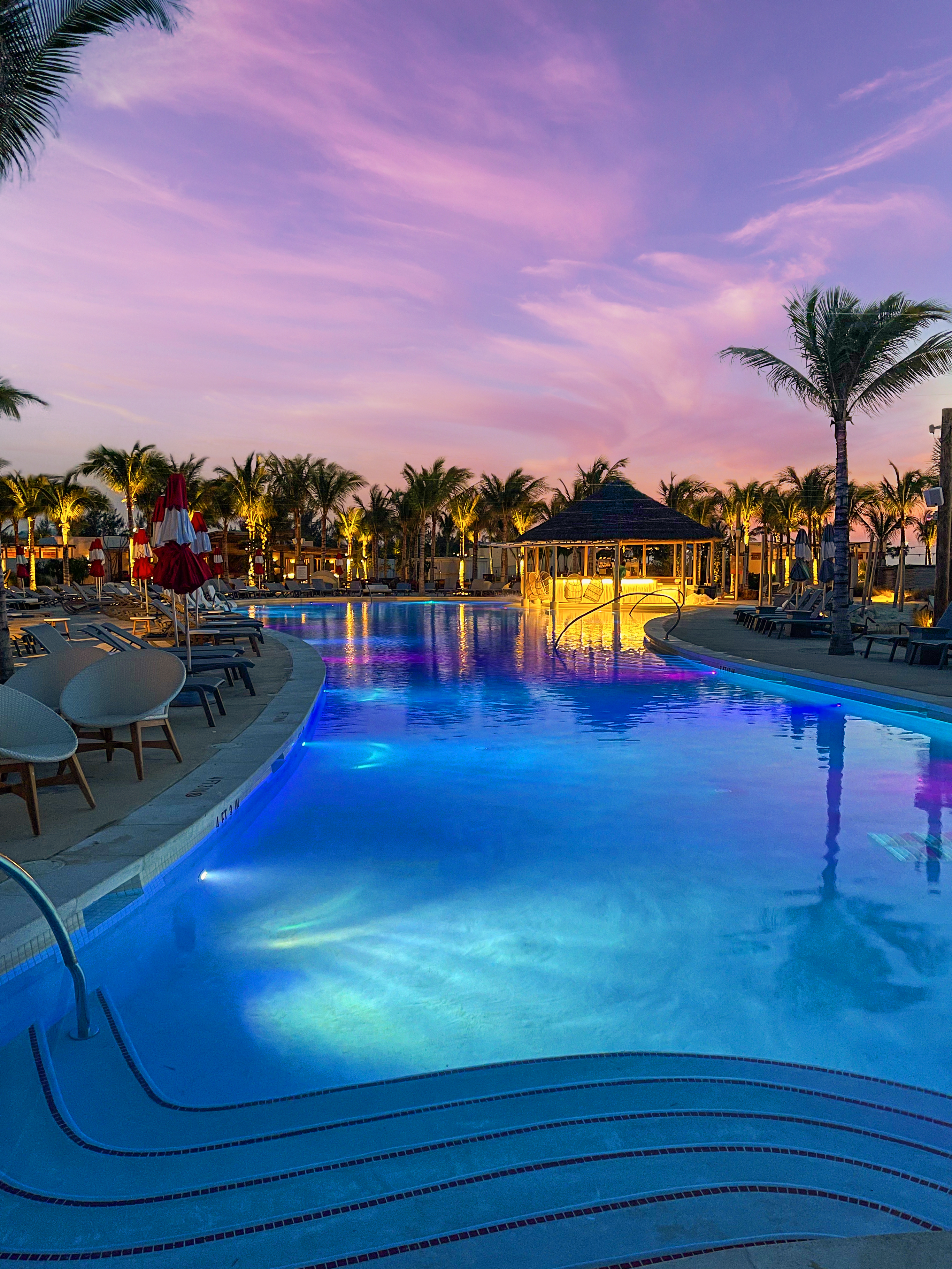 Bimini Sunset Pool