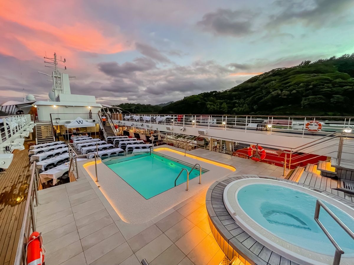 Lounge and public space aboard Star Breeze