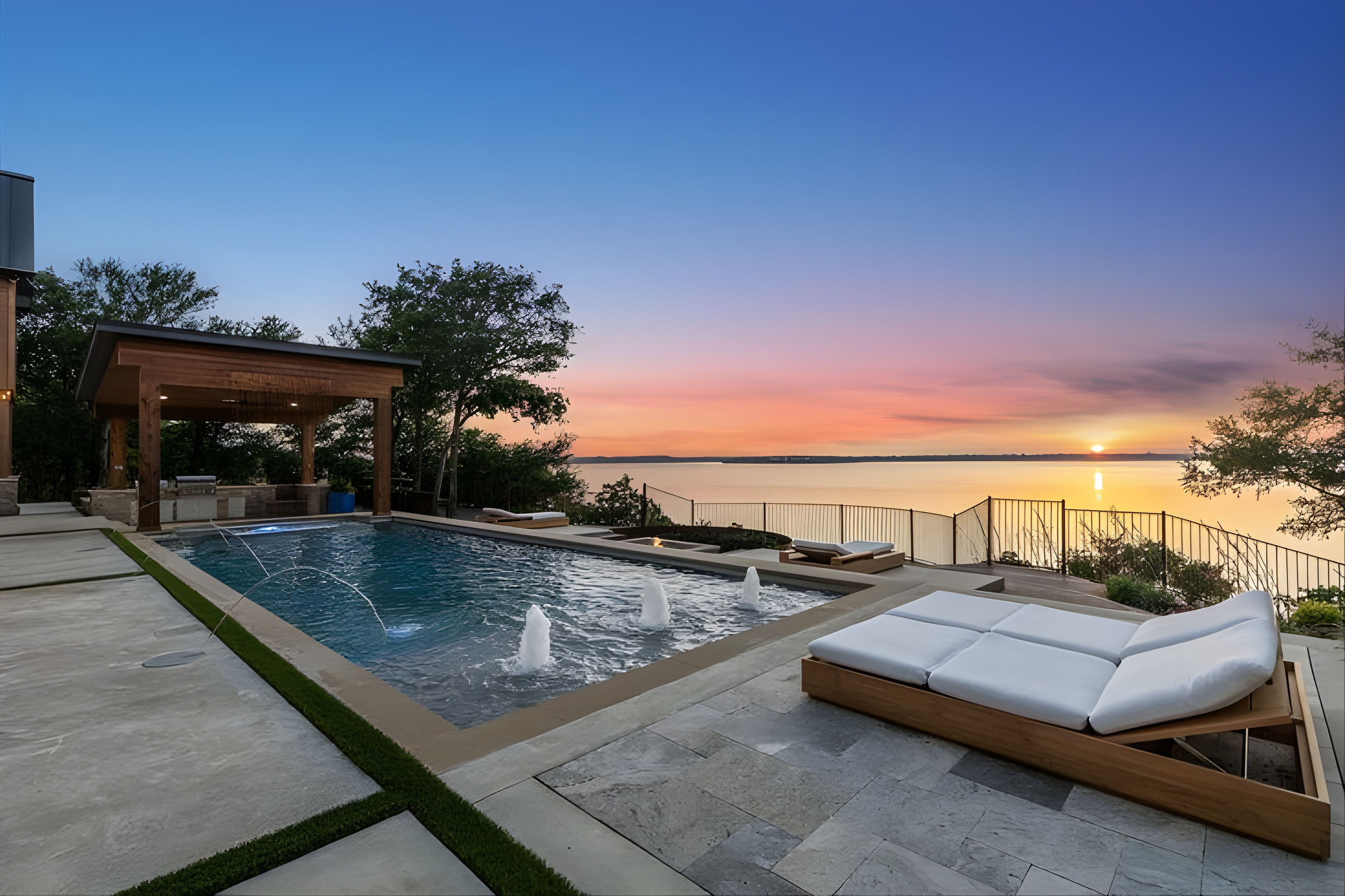 Luxury Pool and Patio