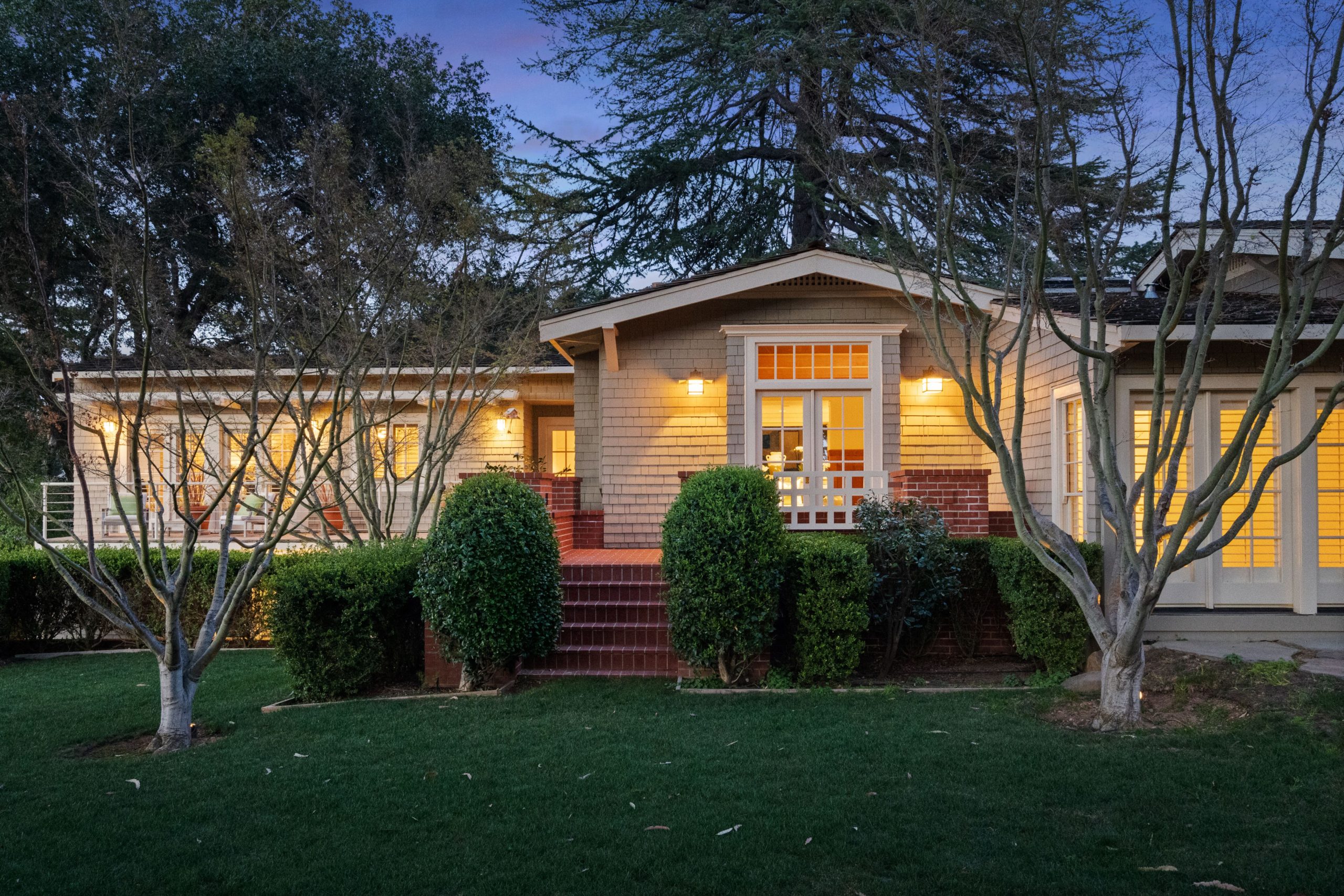 Twilight real estate photography