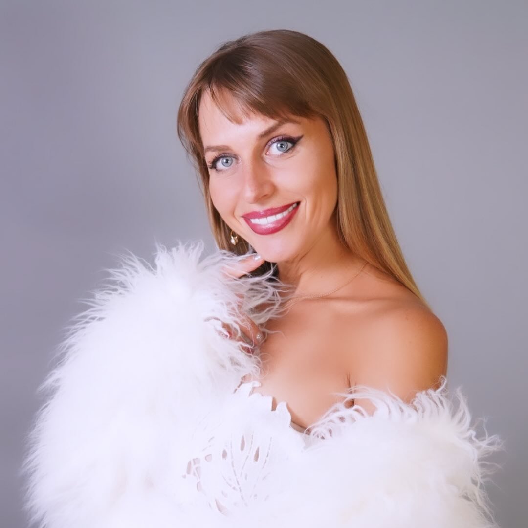 Elena Calderon