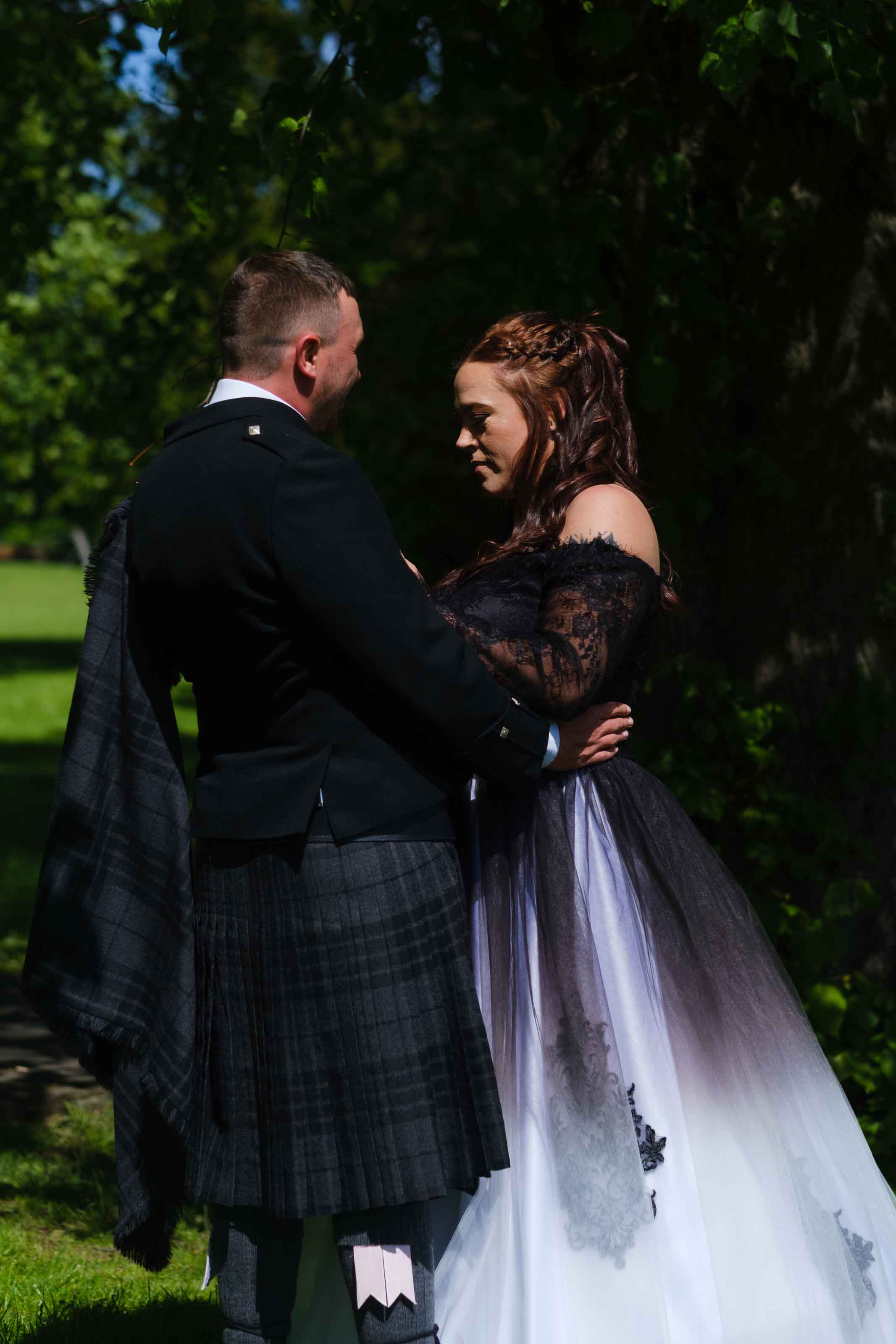 Relaxed wedding photography in Scotland