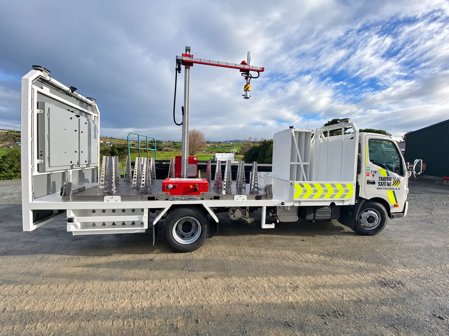 Refuse truck viewed from the side