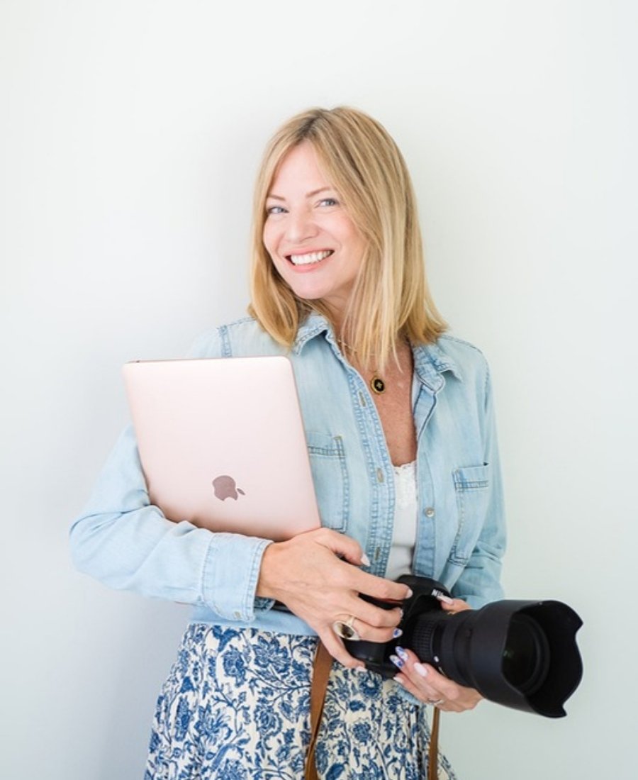Kristin Milito, newborn and maternity photographer