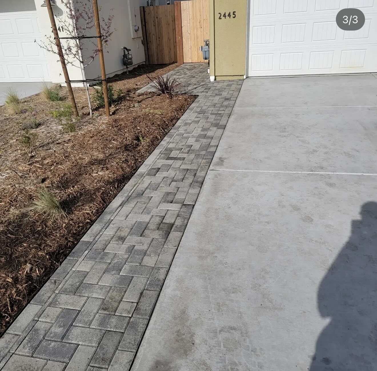 paver design in the front driveway of a sonoma county home