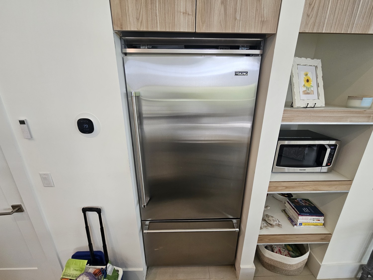 Viking Built-In Bottom Freezer