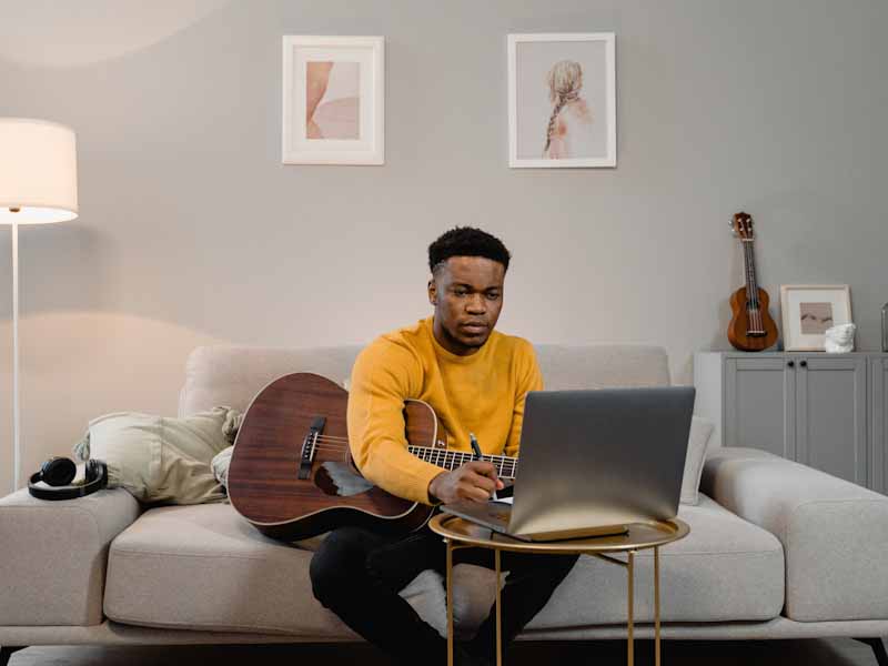 Guitar lesson scene 1