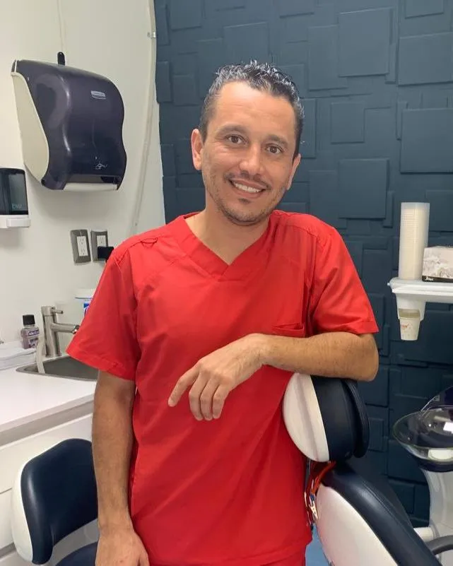 Dr. Ian, DDS