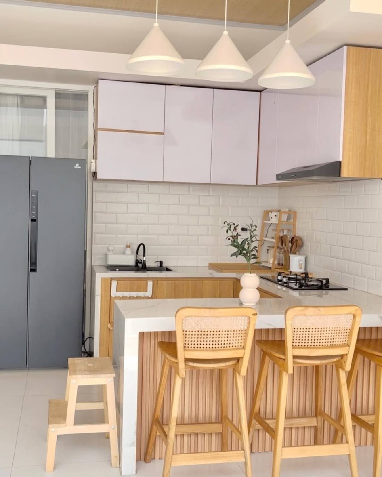 Desain kitchen set minimalis untuk dapur kecil