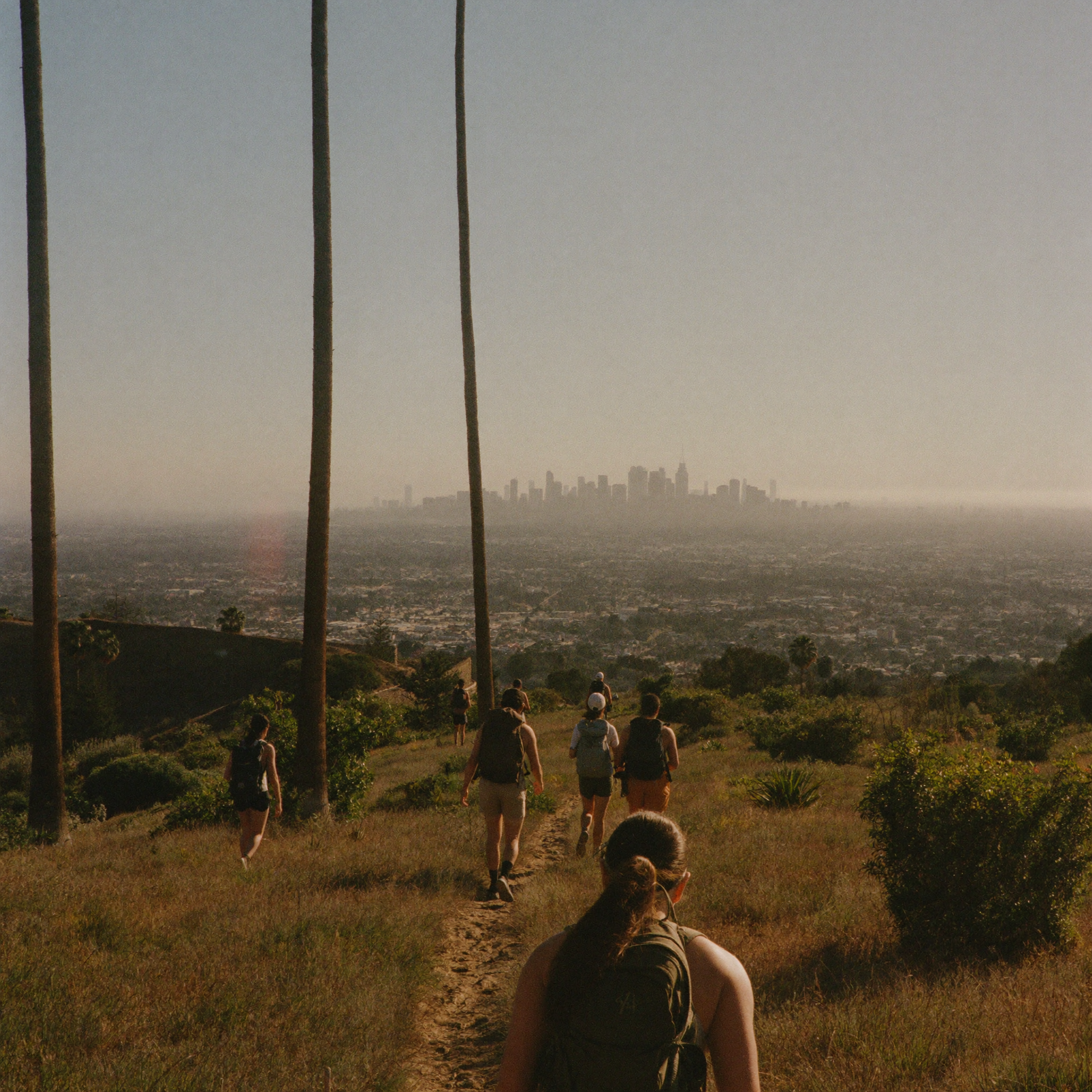 Students hiking at Kenneth Hahn Park