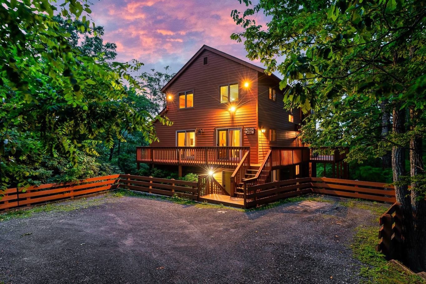 Rockstar Ridge cabin exterior