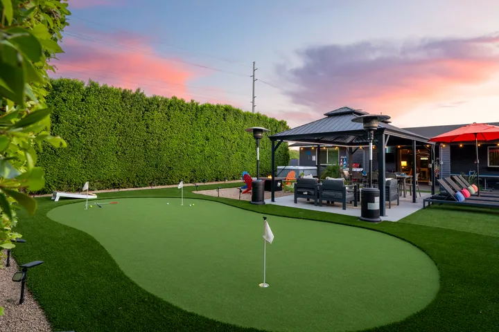 Putting green