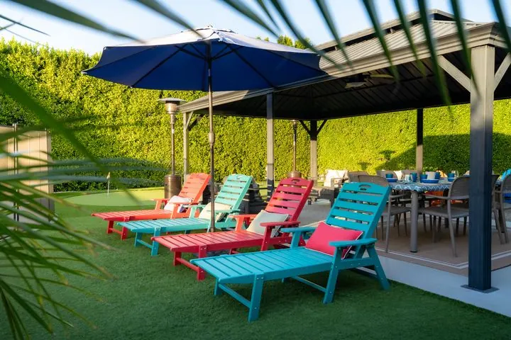 6 Pool Loungers