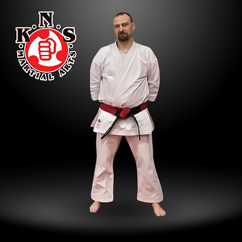 Aron Polmateer Tashi, owner and head instructor o KNS Martial Arts n London, Ontario