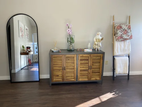 Lucia Santana Beauty studio interior in Chagrin Falls Ohio