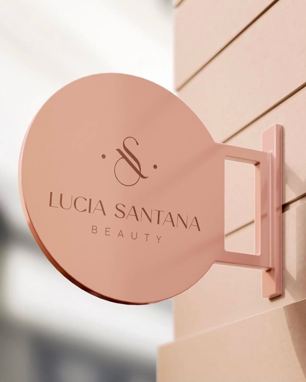 Lucia Santana Beauty studio sign