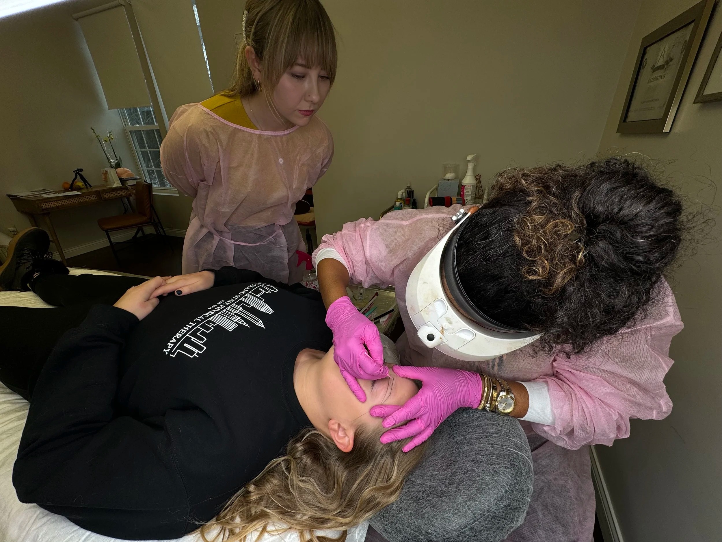Hands-on nanoblading training