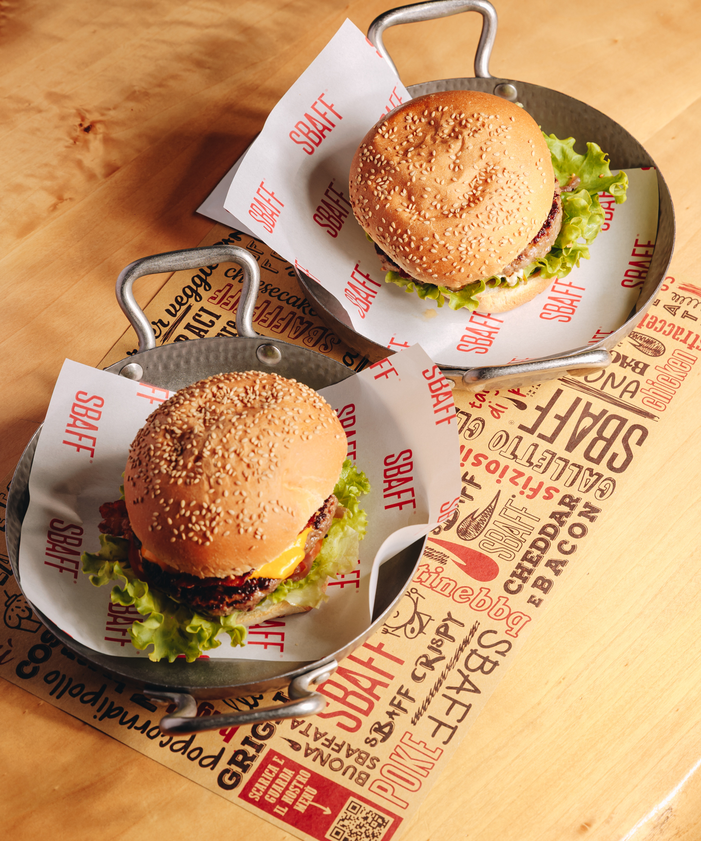 Box delivery SBAFF con hamburger e patatine