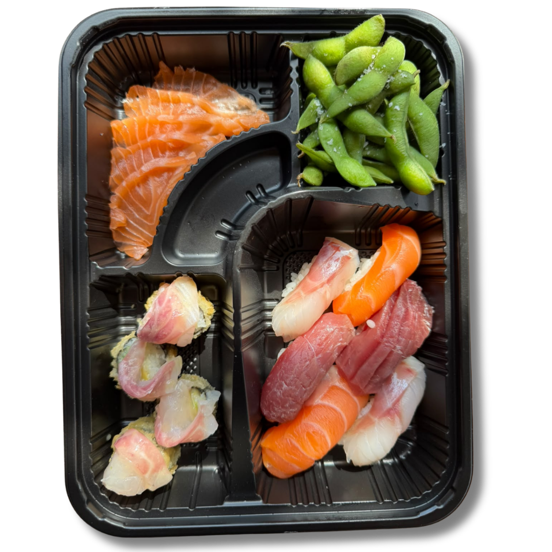 MU Sushi Box con nigiri, uramaki, carpaccio ed edamame
