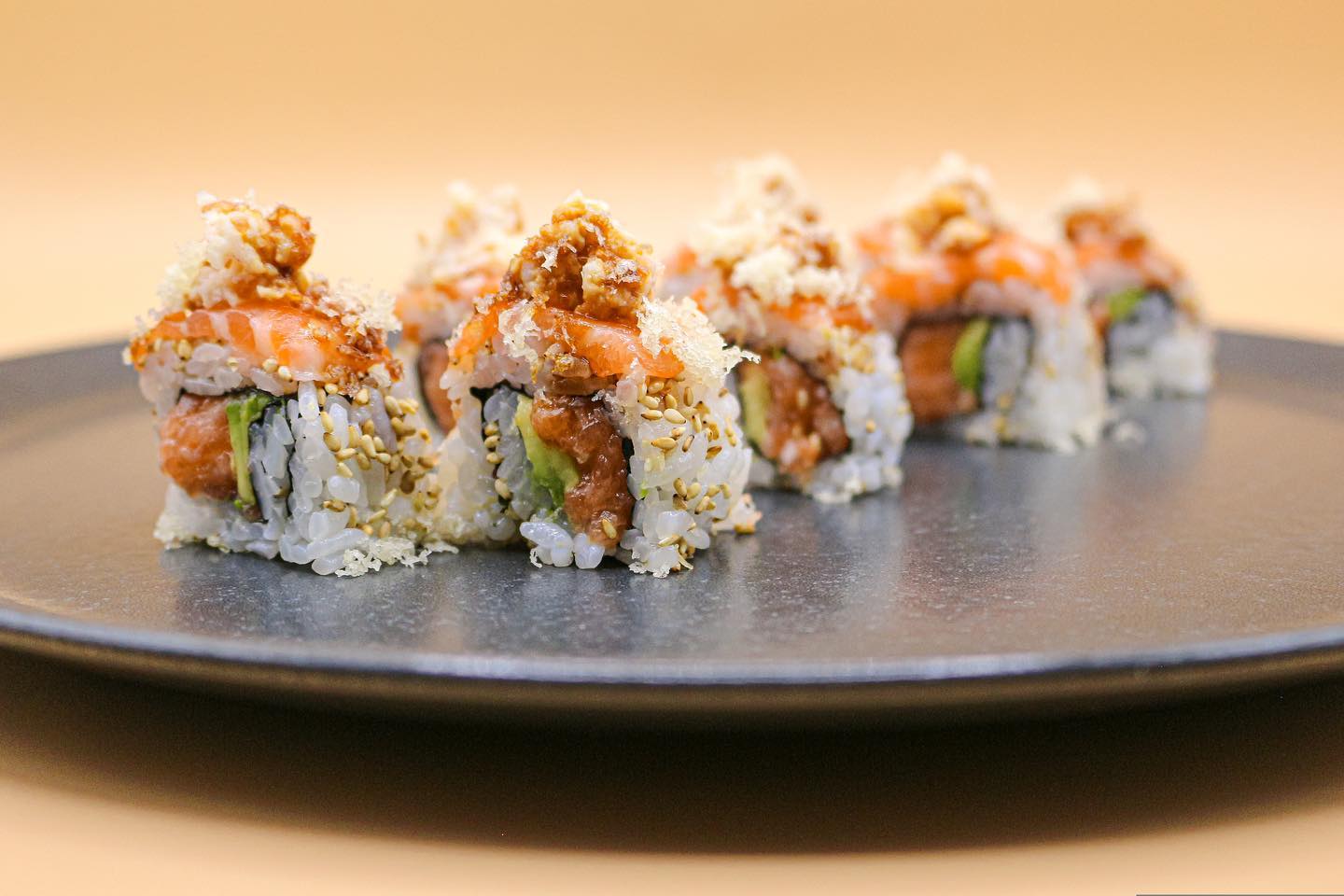 Uramaki della cucina MU Fish
