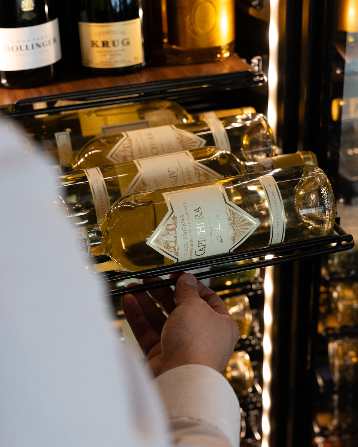 La selezione di vini nella cantina di Bontade Bistrot
