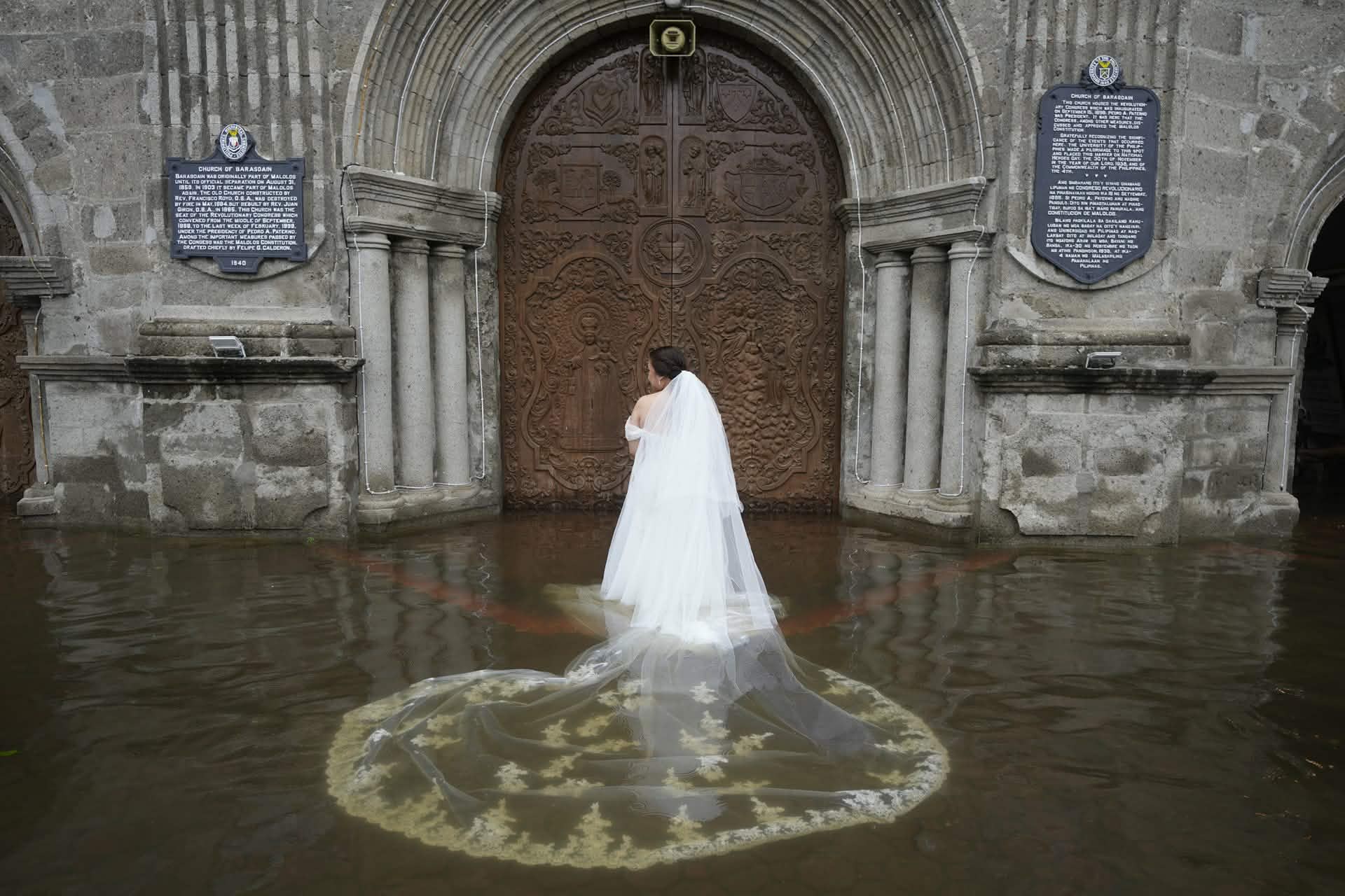 flooded wedding flooded wedding