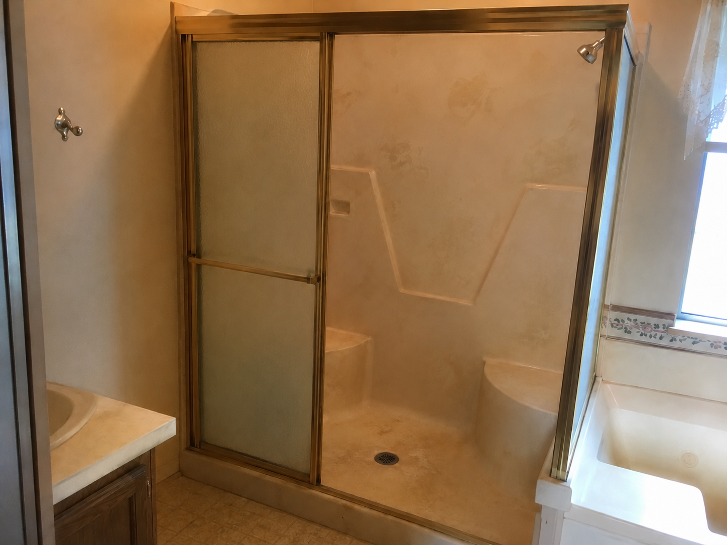 Bathroom before remodel