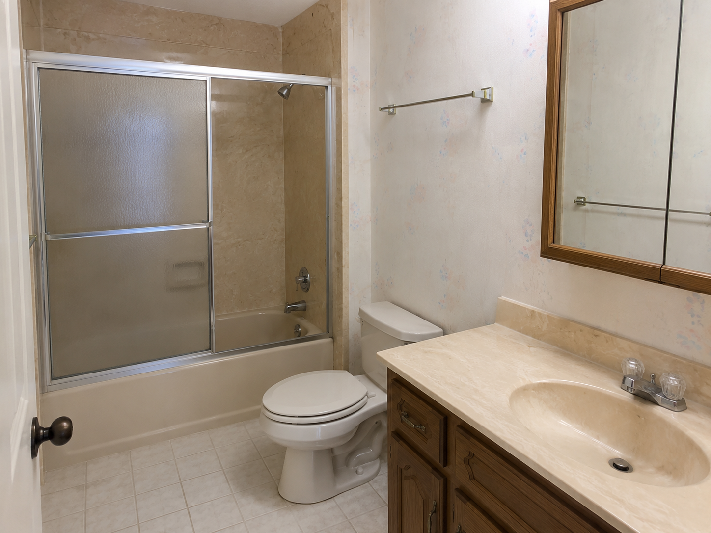 Bathroom before remodel