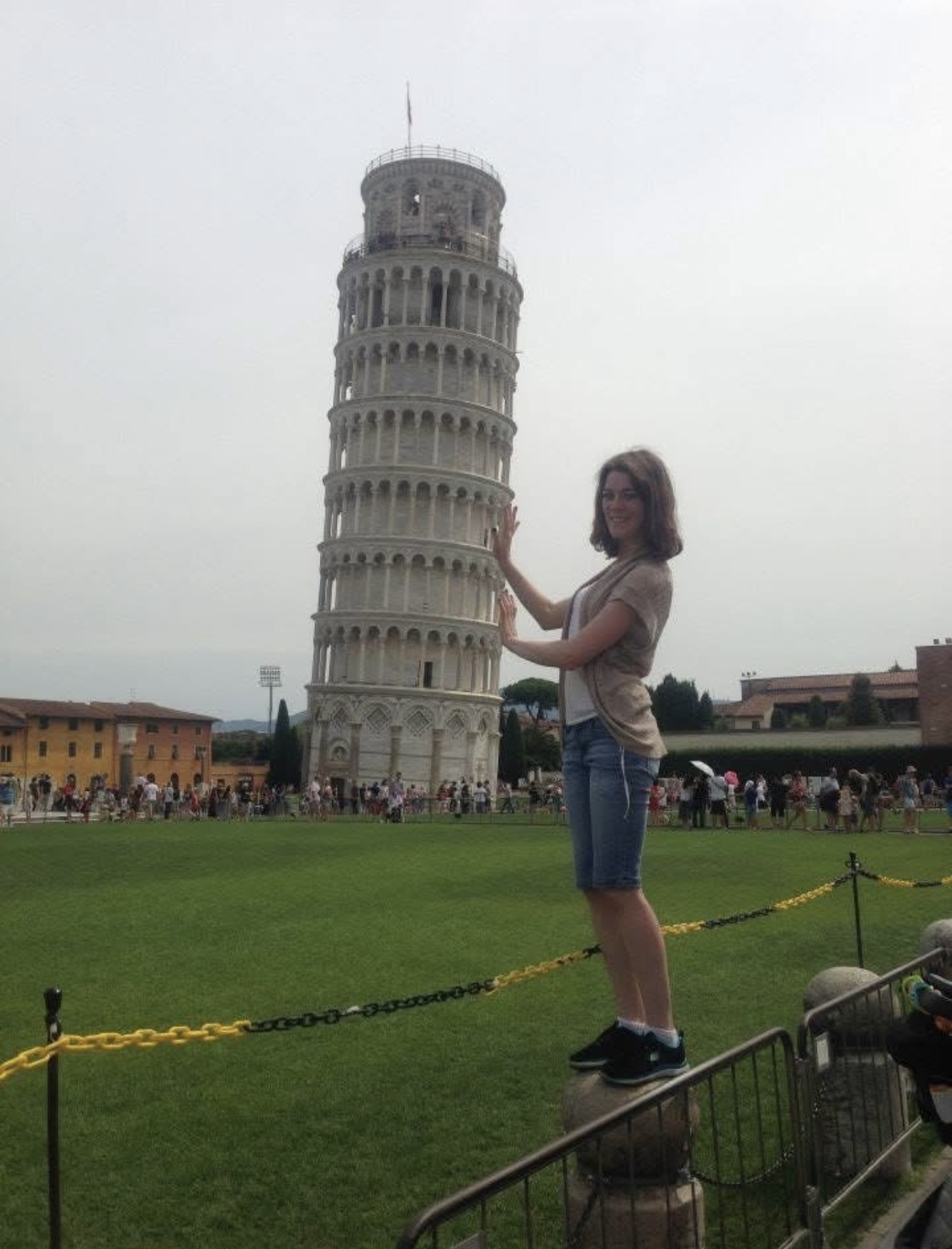 Tracy by the Leaning Tower of Pisa