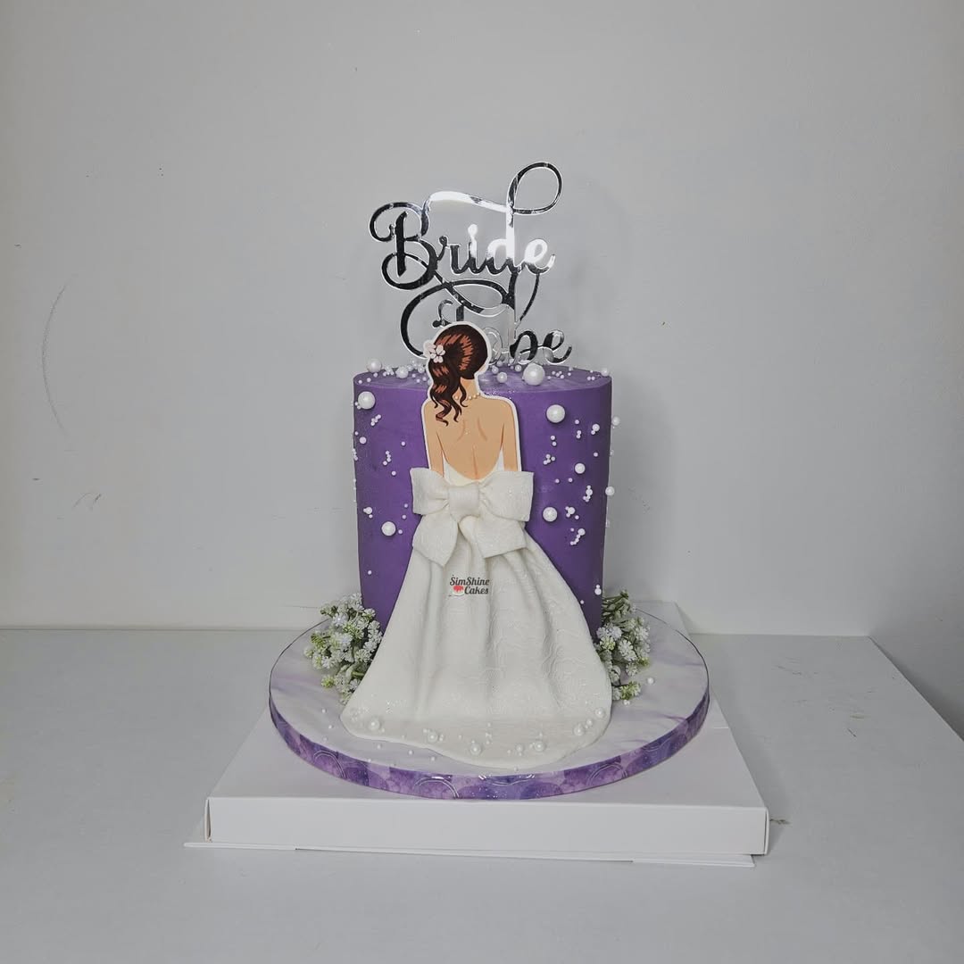 Soft Luxe Cake by Simshine Cakes