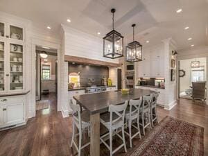 {{ custom_values.service_4 }} in {{custom_values.area_3})