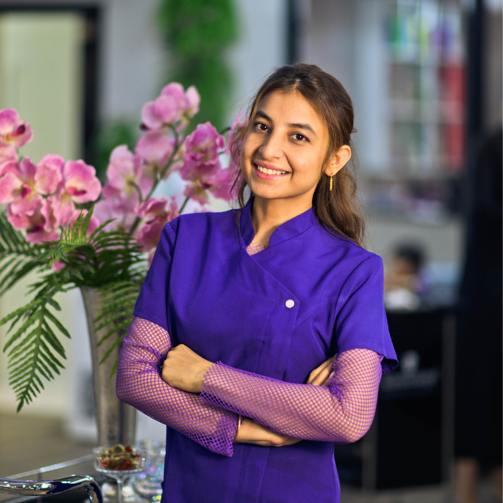 Bini, Brows Specialist at Salon 971 Dubai