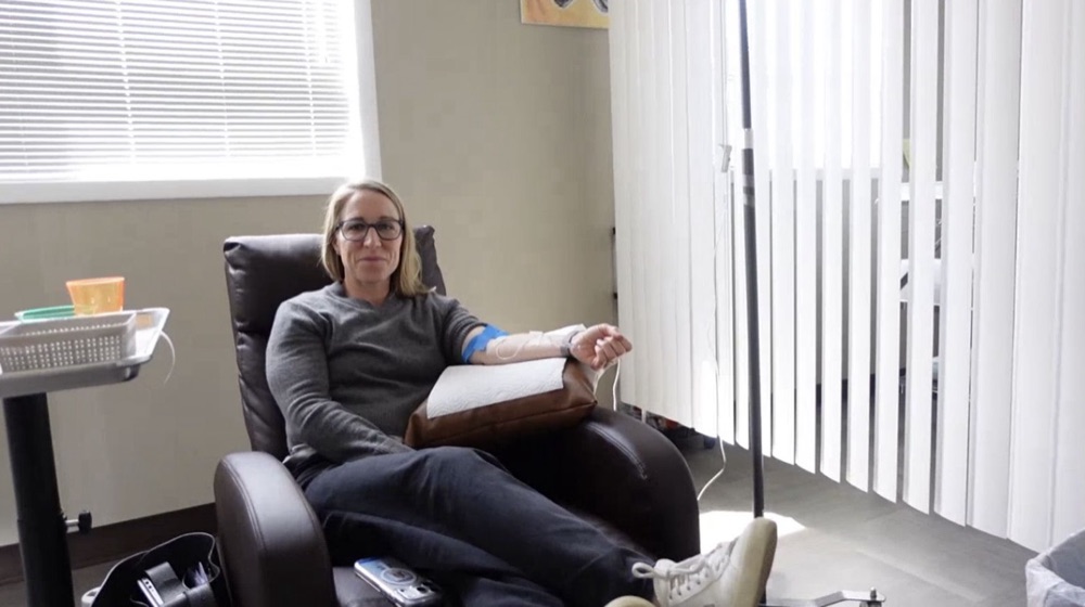 Ariana, a Wellness Corner NJ patient, relaxing in a treatment chair