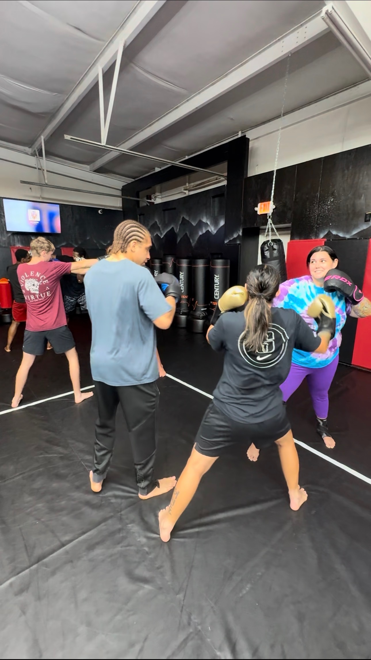 Adult kickboxing sparring at NoWorries Academy