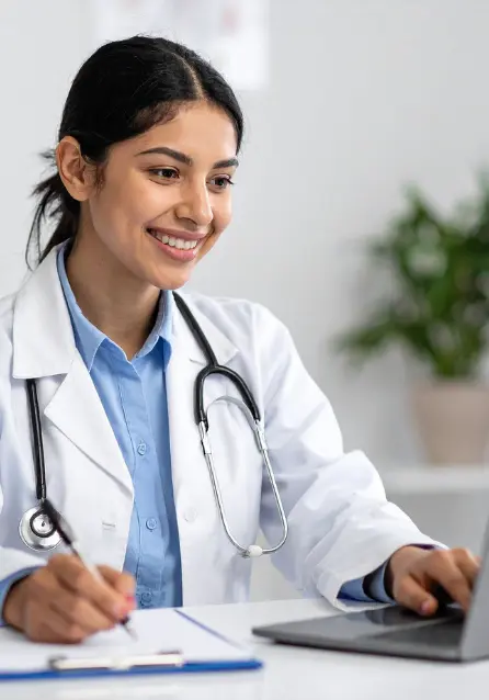 Doctor providing a personalised healthcare consultation using a laptop, representing convenient direct primary care services from Amplify DPC.