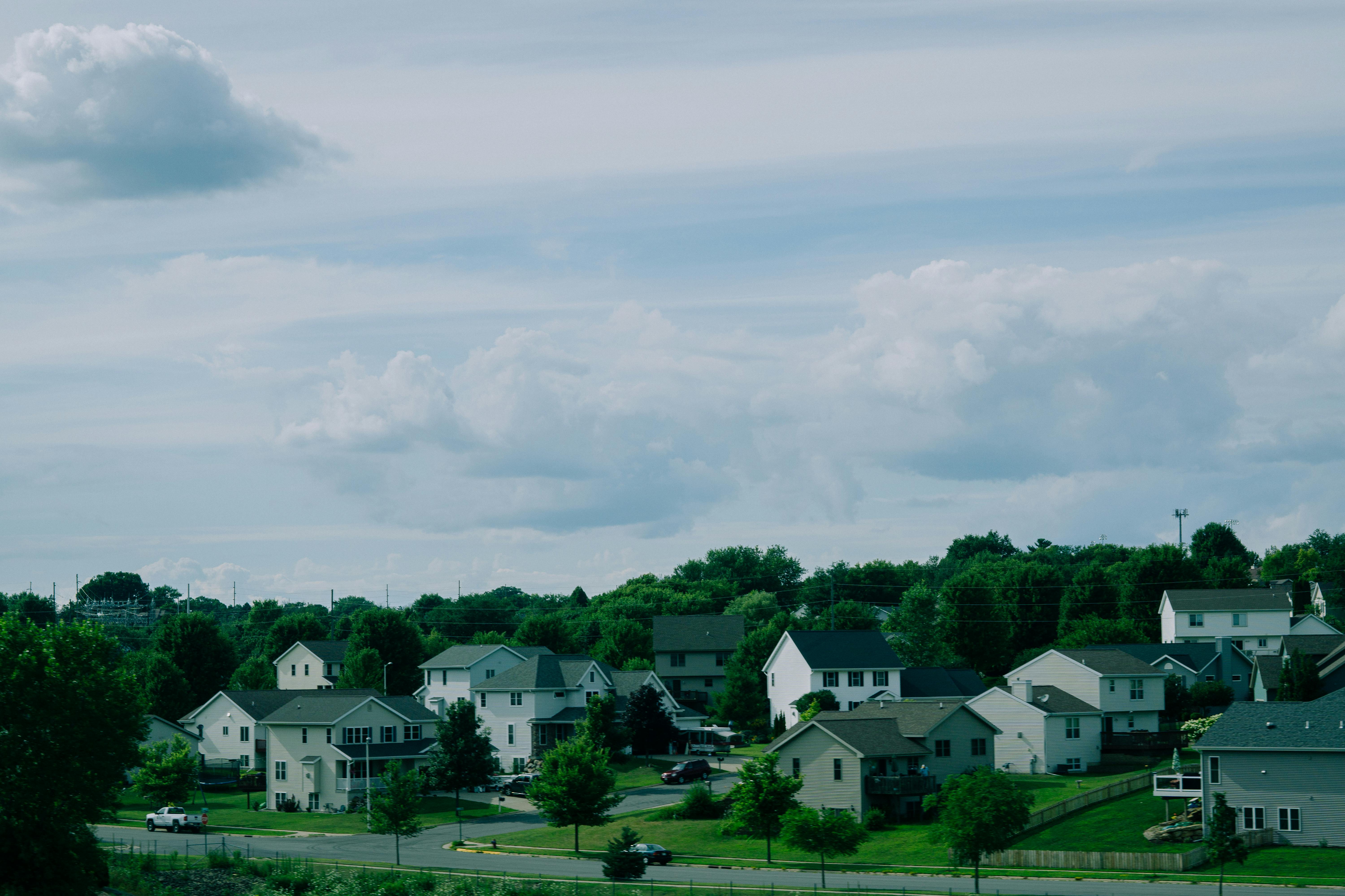 How to Choose the Right Lender for Down Payment Assistance in Michigan