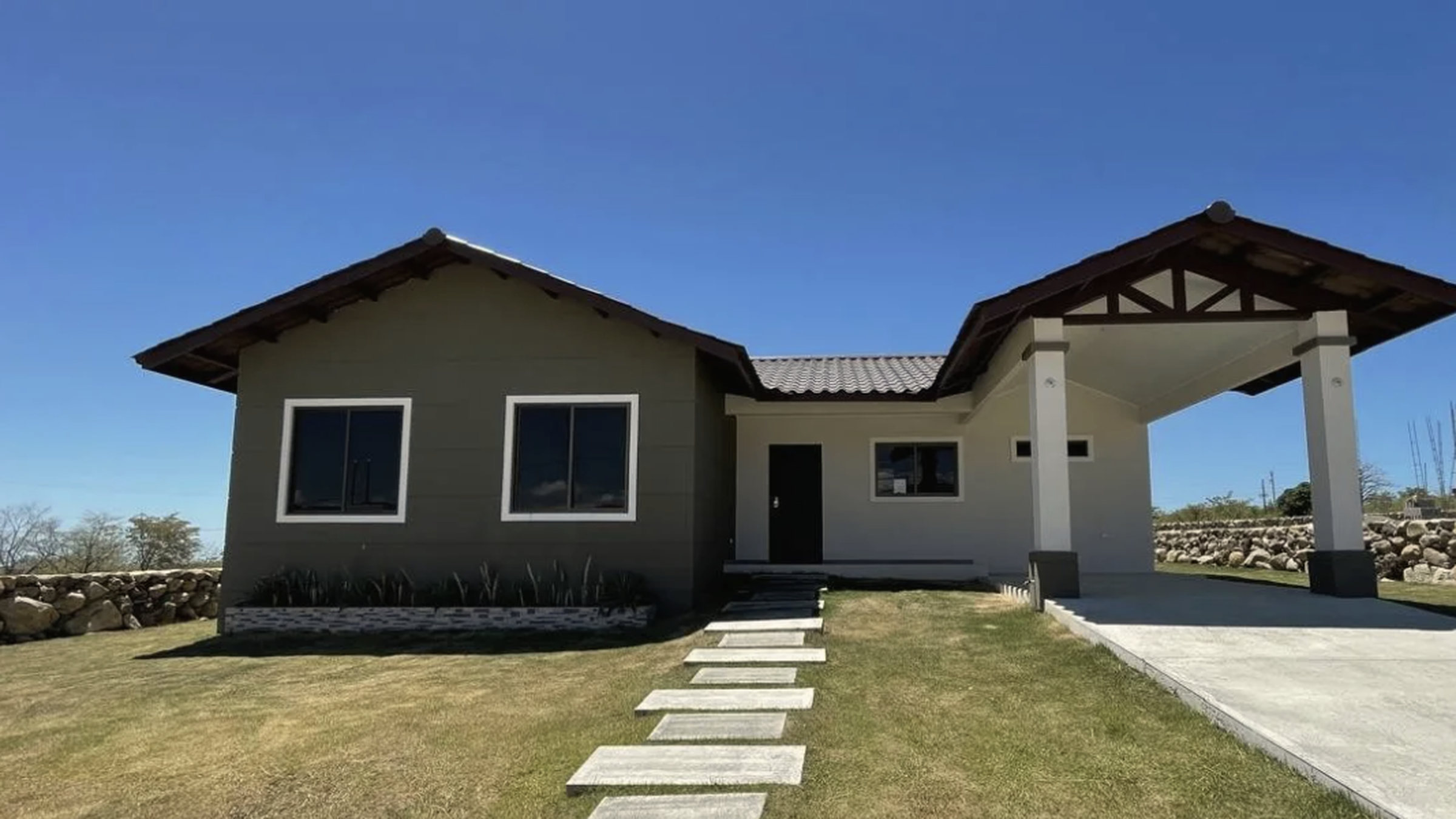 Fachada de residencia Grand Canyon en Alto Boquete