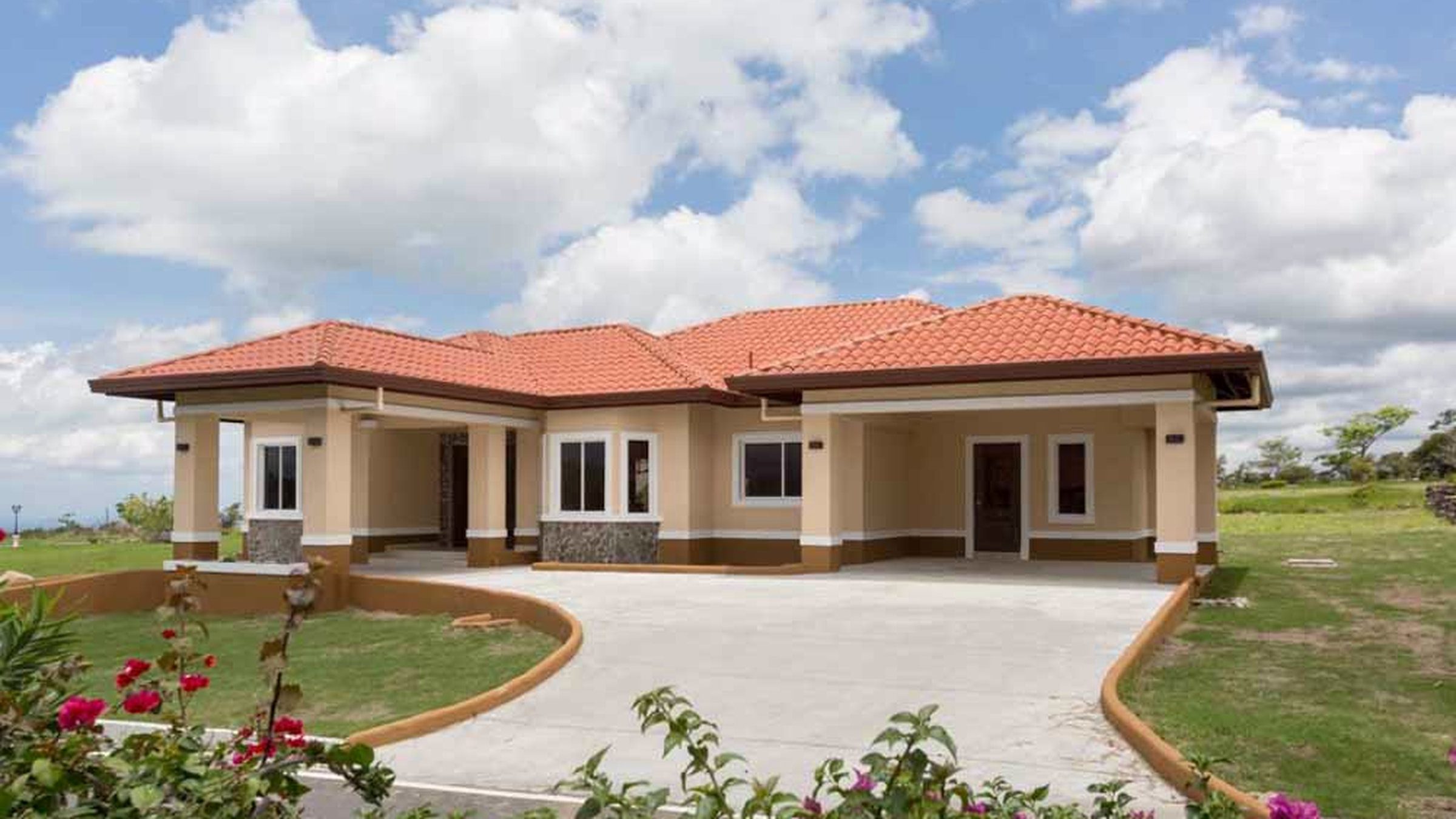 Fachada de residencia en Boquete Canyon Village