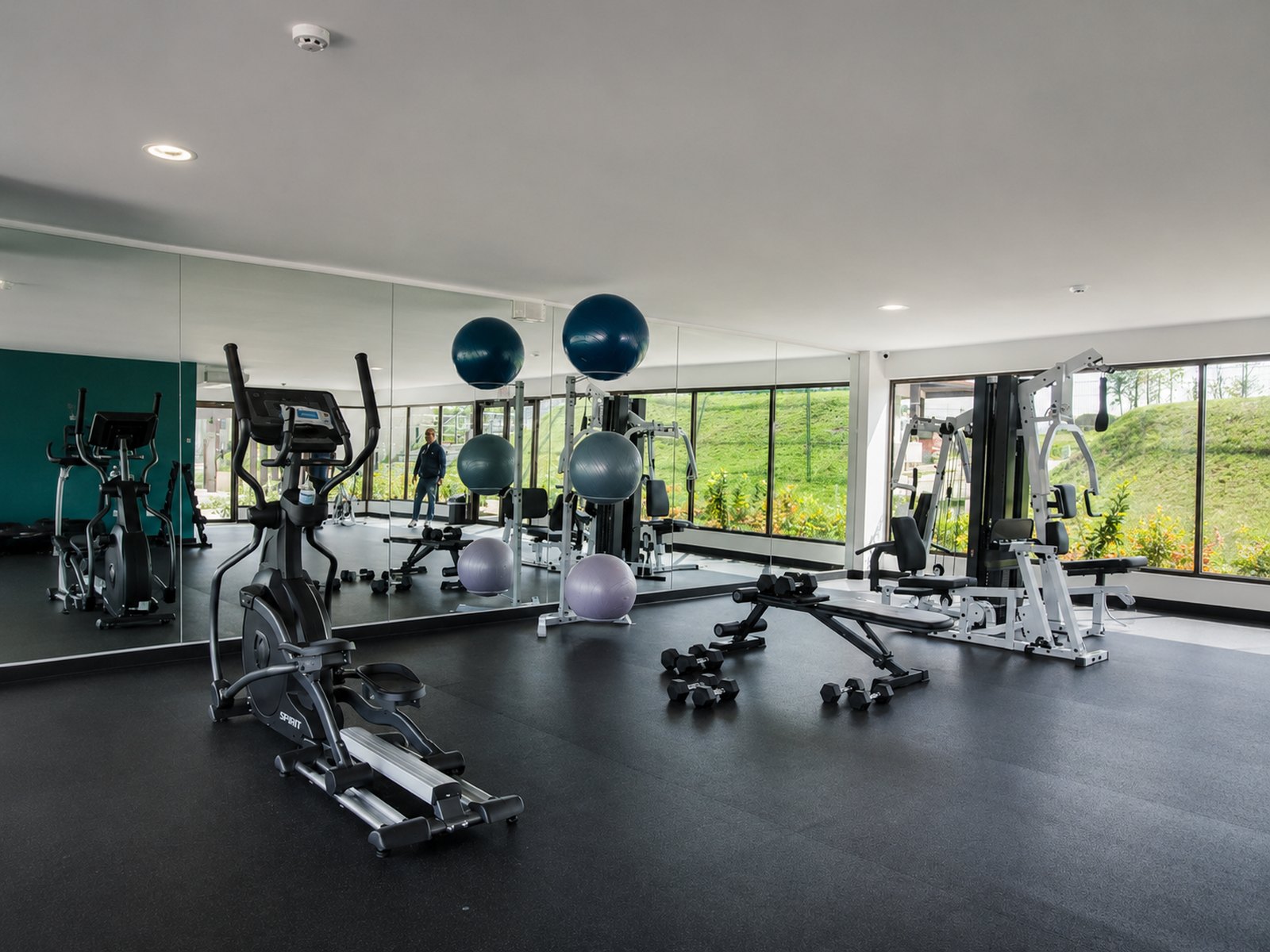 Gimnasio de Riverview en Costa Verde