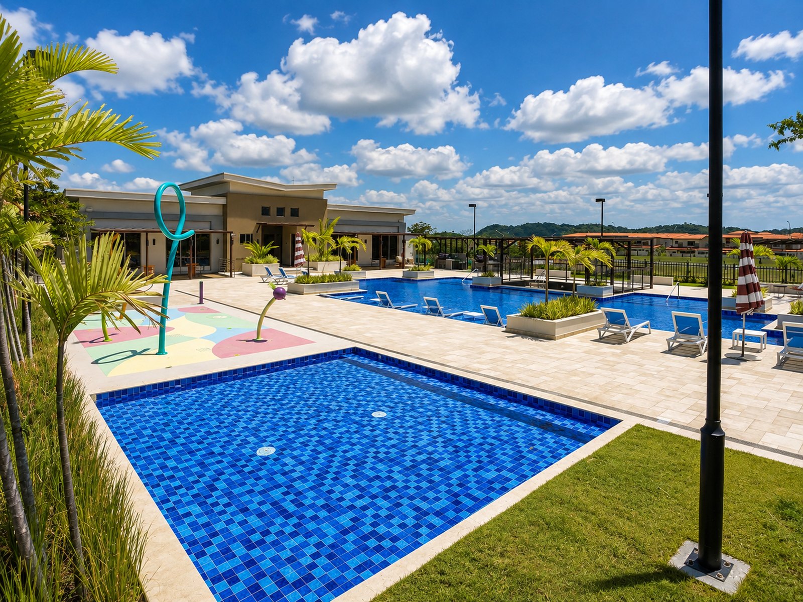 Piscina y Splash Pad de Parterre