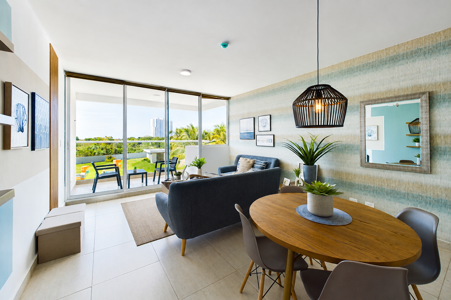 Sala de apartamento en Coral Park