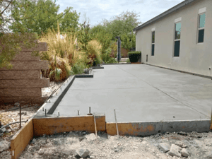 {{ custom_values.service_2 }} in {{custom_values.area_2})